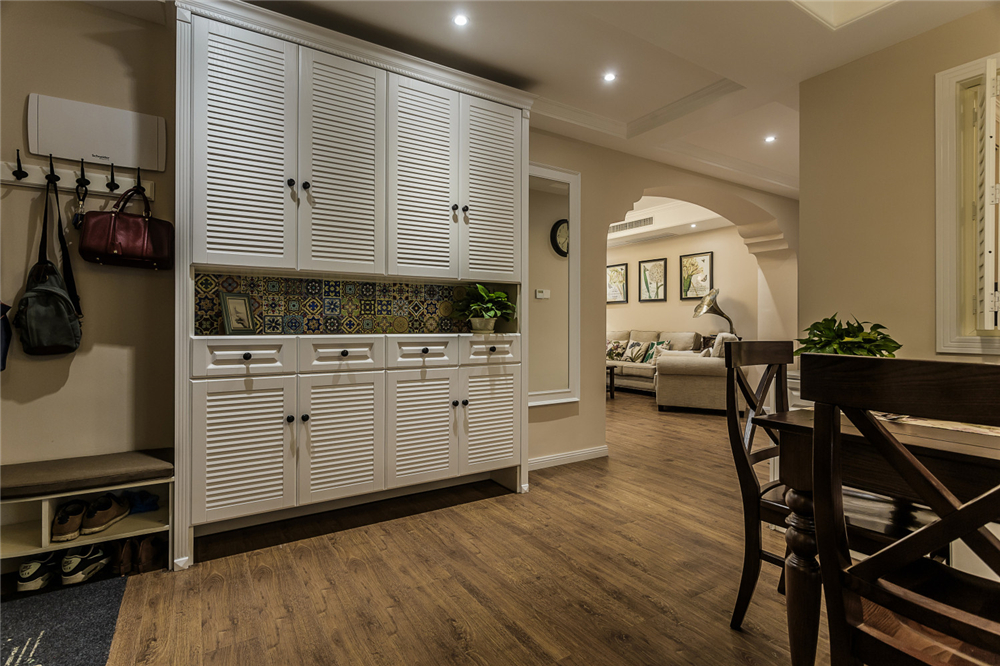 玄關(guān)鞋柜定制尺寸如何設(shè)計(jì)？(圖1)